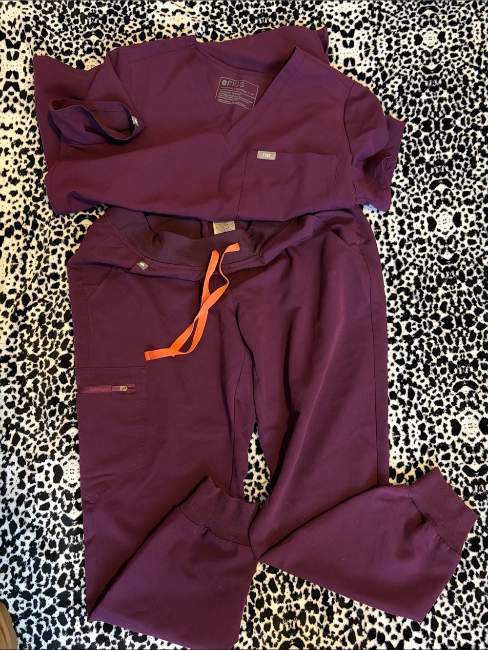 Figs deep purple M/MP